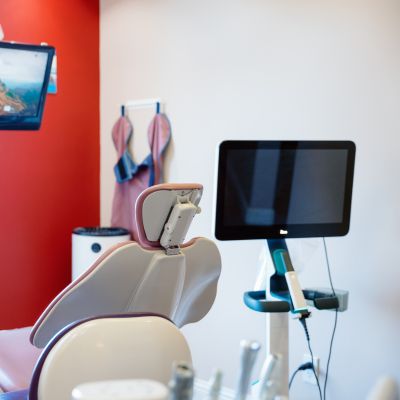 Digital intraoral scanner for comfortable dental impressions